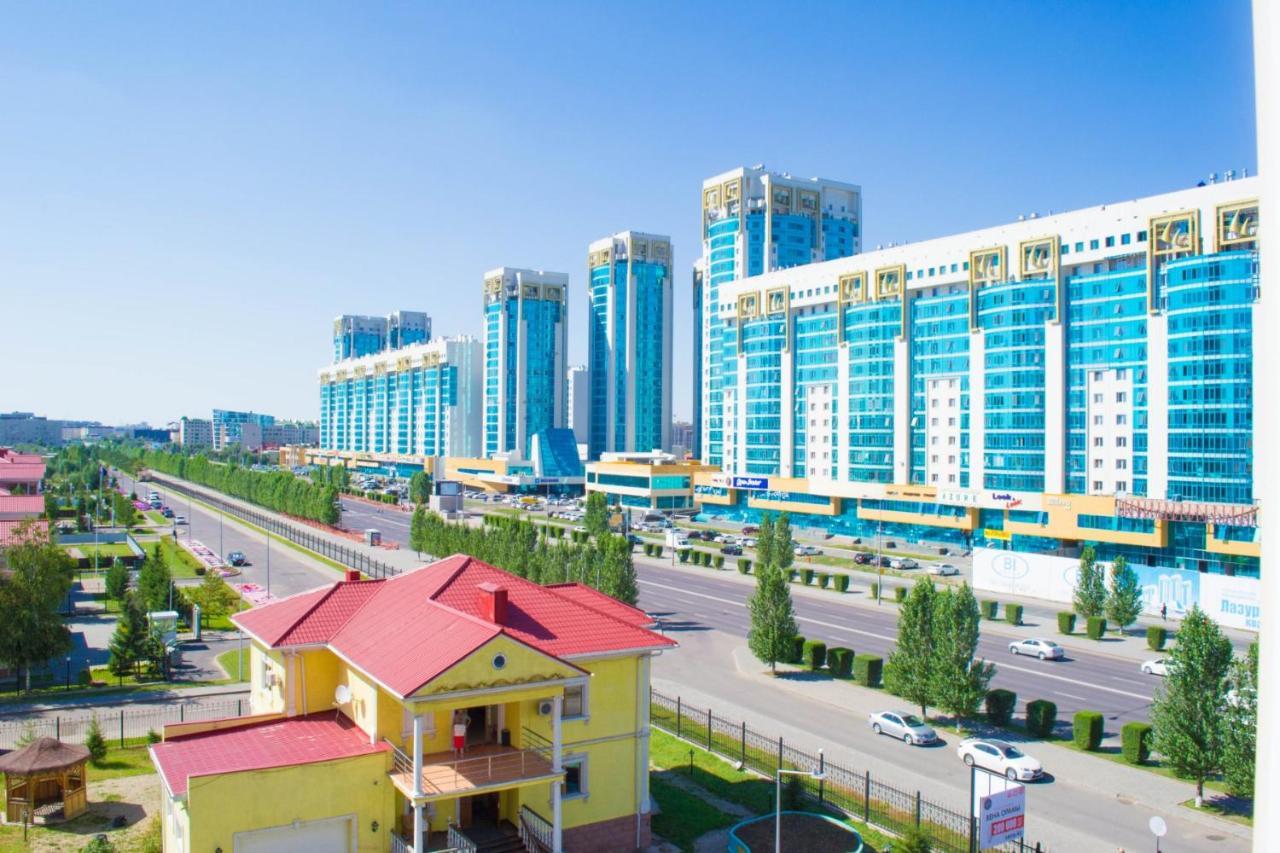 Cozy Apartment On Sarayshyq Street 5E Астана Екстериор снимка